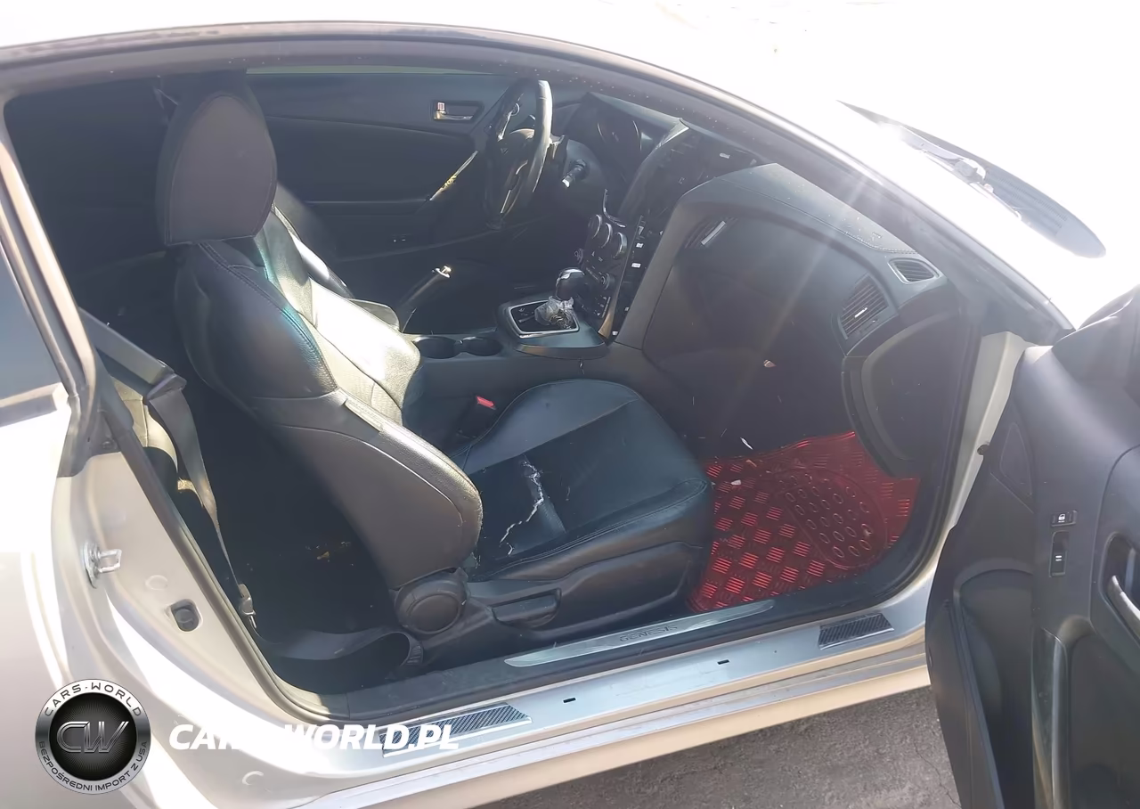 2013 Hyundai Genesis 3.8 Grand Touring VIN:KMHHU6KJ9DU105579 - 5