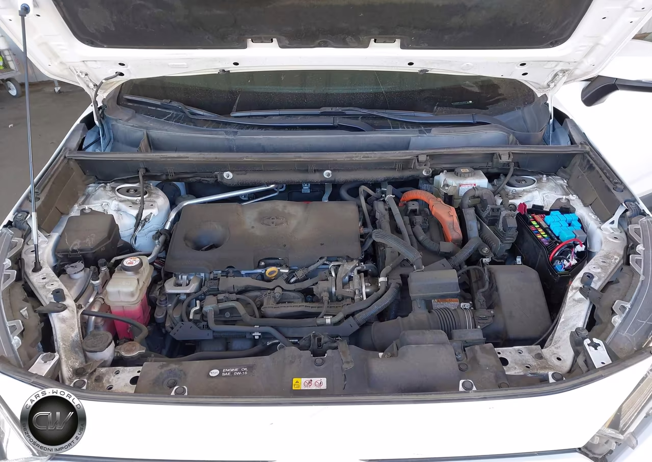 2020 Toyota Rav4 Hybrid Xle VIN:4T3R6RFV4LU002122 - 10