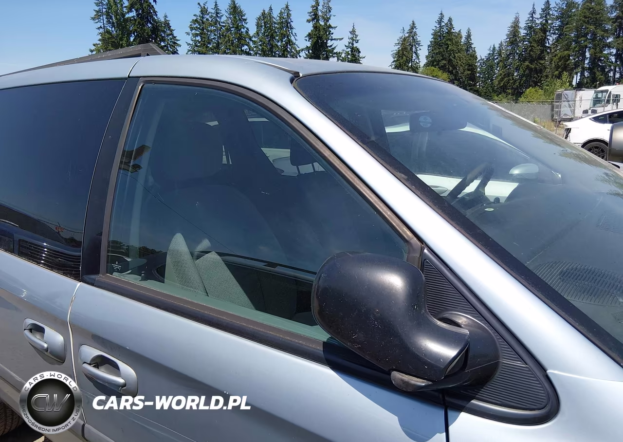 2006 Chrysler Town & Country VIN:1A4GP45R96B518012 - 13