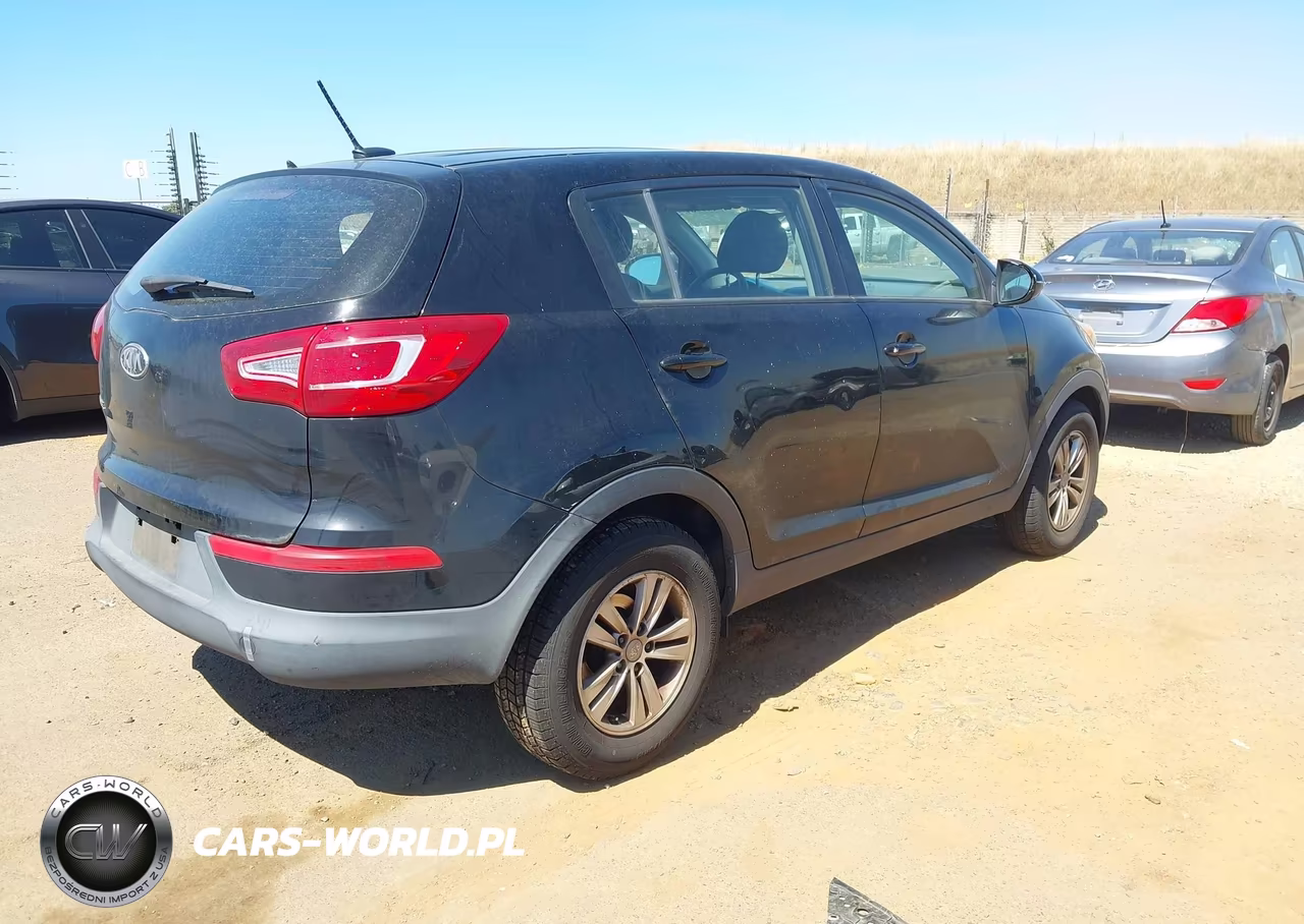 2011 Kia Sportage VIN:KNDPB3A28B7013924 - 4