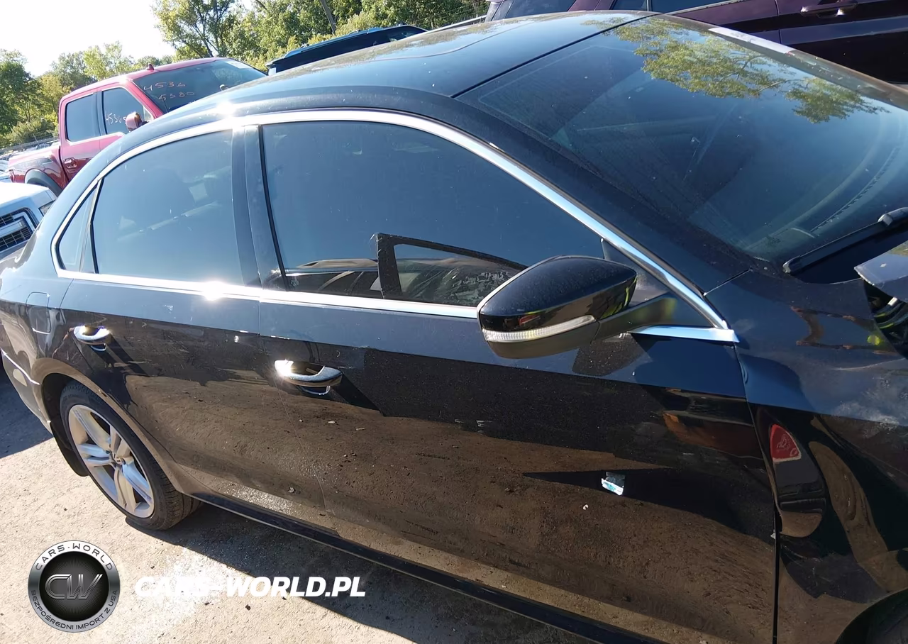 2015 Volkswagen Passat 2.0L Tdi Se VIN:1VWBV7A31FC062667 - 13