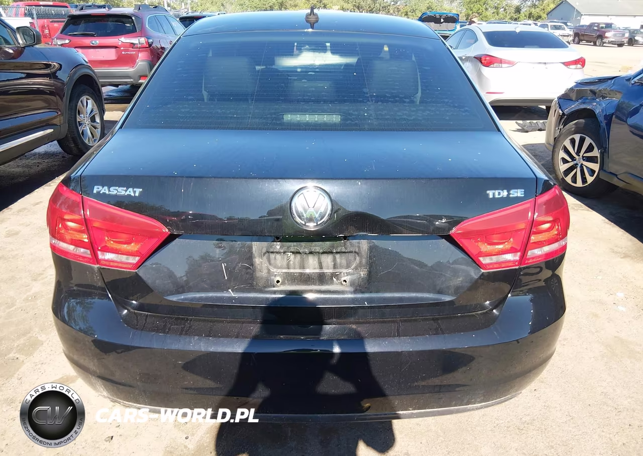 2015 Volkswagen Passat 2.0L Tdi Se VIN:1VWBV7A31FC062667 - 16