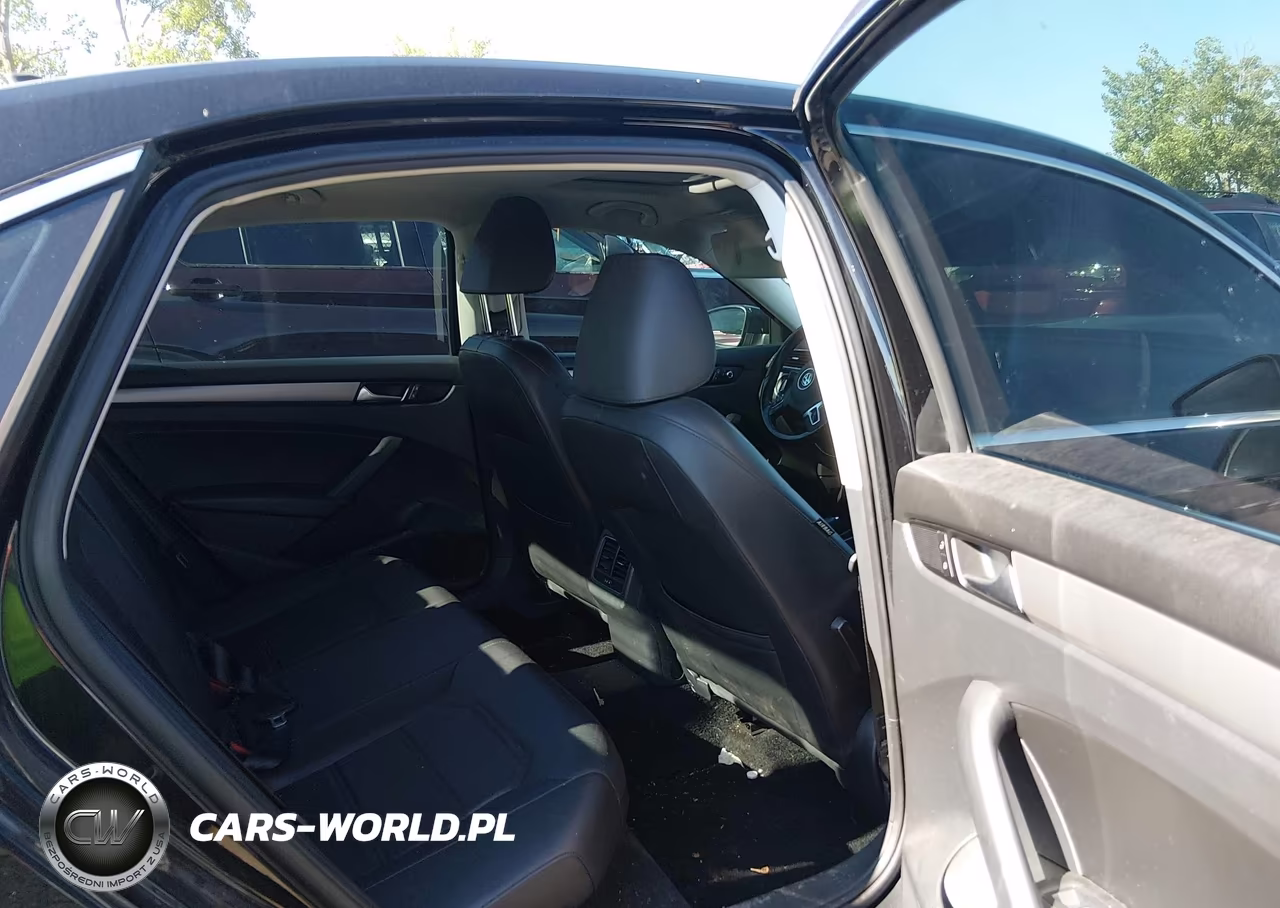 2015 Volkswagen Passat 2.0L Tdi Se VIN:1VWBV7A31FC062667 - 8