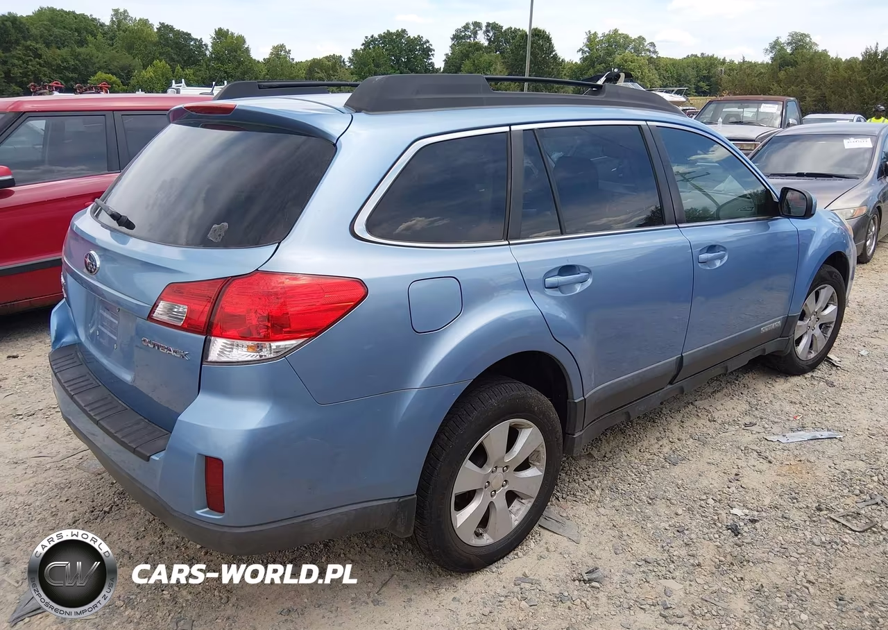 2010 Subaru Outback 2.5I Premium VIN:4S4BRCCC4A3350099 - 4