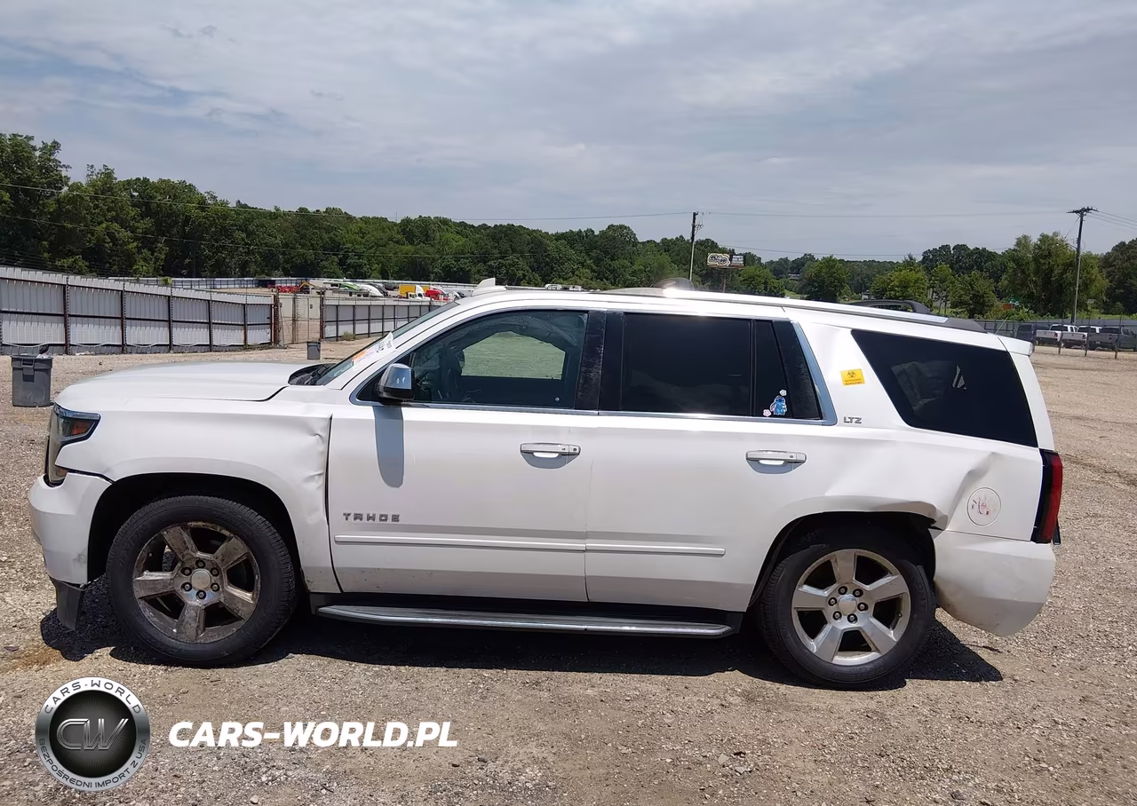 2016 Chevrolet Tahoe Ltz VIN:1GNSCCKC2GR361915 - 14
