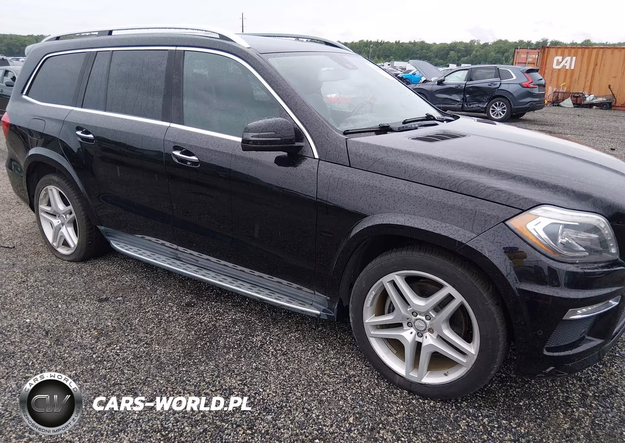 2015 Mercedes-Benz Gl 550 4Matic – zdjęcie 1 z 16