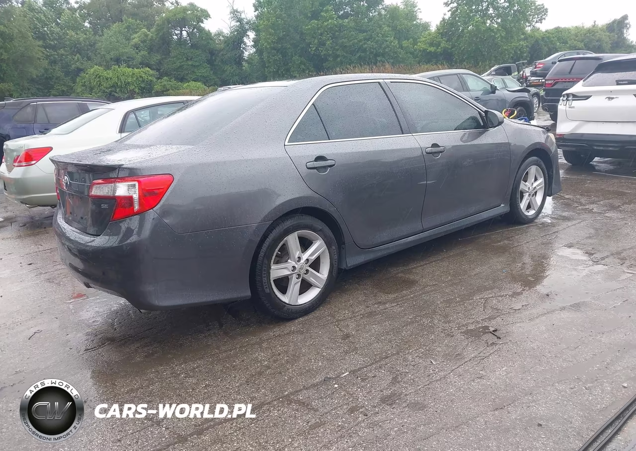2013 Toyota Camry Se VIN:4T1BF1FK6DU253906 - 4