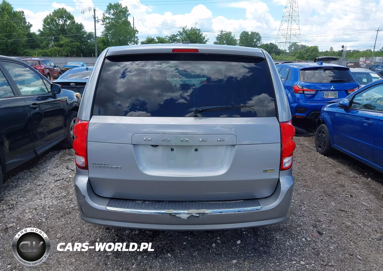 2018 Dodge Grand Caravan Se Plus VIN:2C4RDGBG7JR219897 - 16