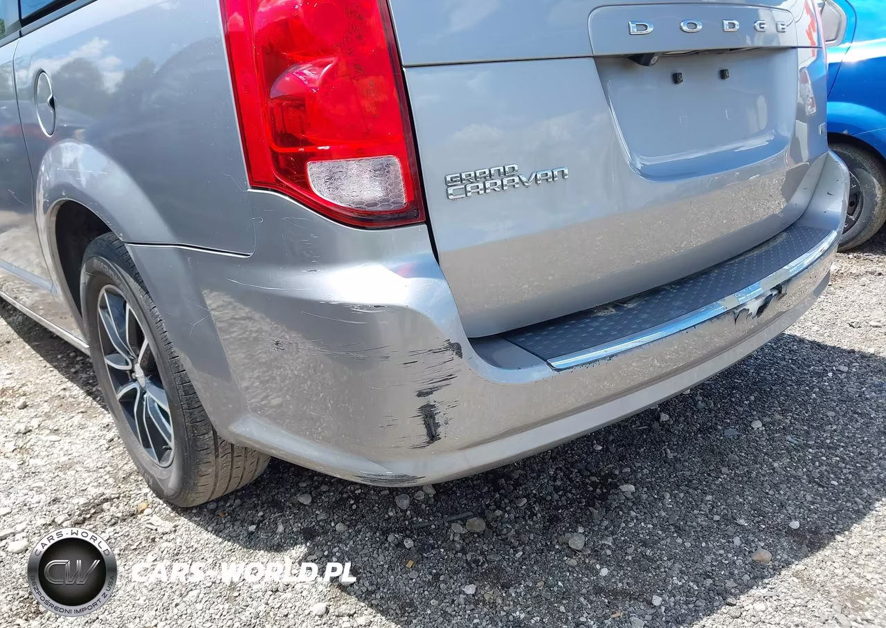 2018 Dodge Grand Caravan Se Plus VIN:2C4RDGBG7JR219897 - 17