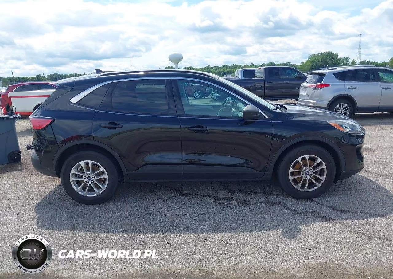 2022 Ford Escape Se VIN:1FMCU9G66NUA15792 - 13