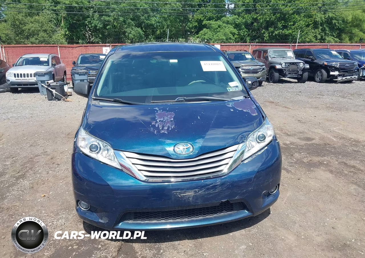 2011 Toyota Sienna VIN:5TDKA3DC7BS007748 - 12