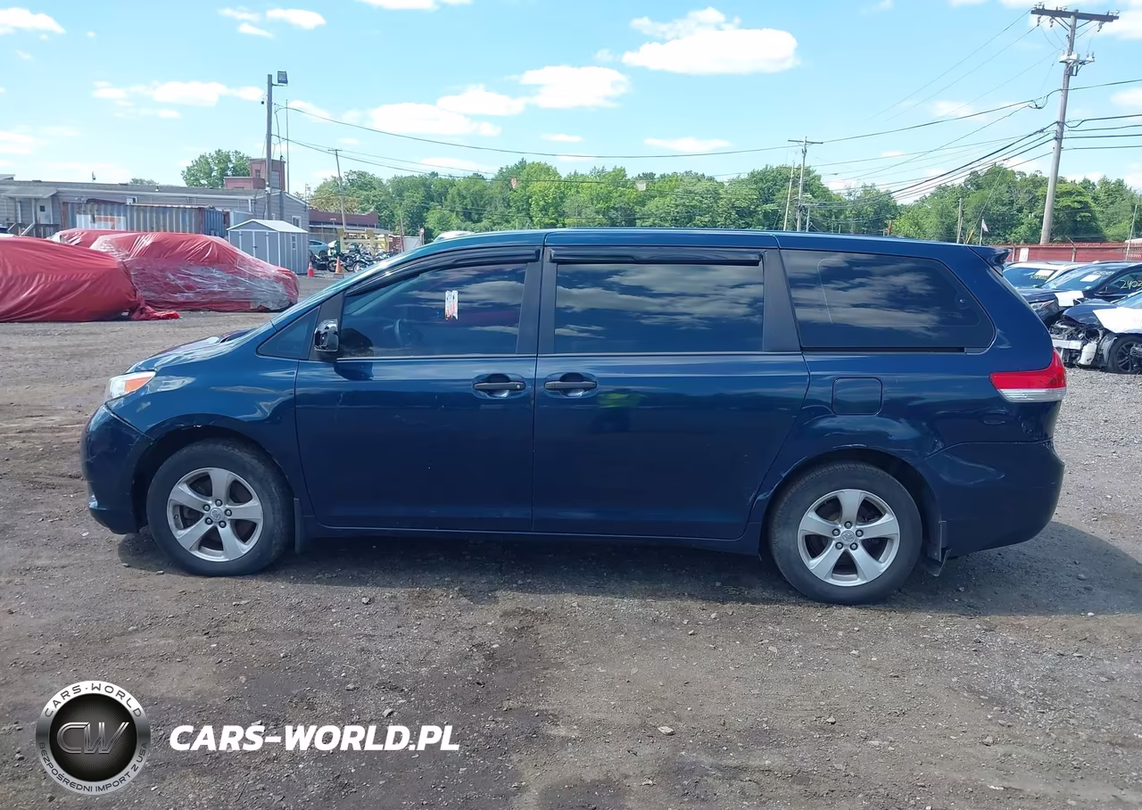 2011 Toyota Sienna VIN:5TDKA3DC7BS007748 - 14