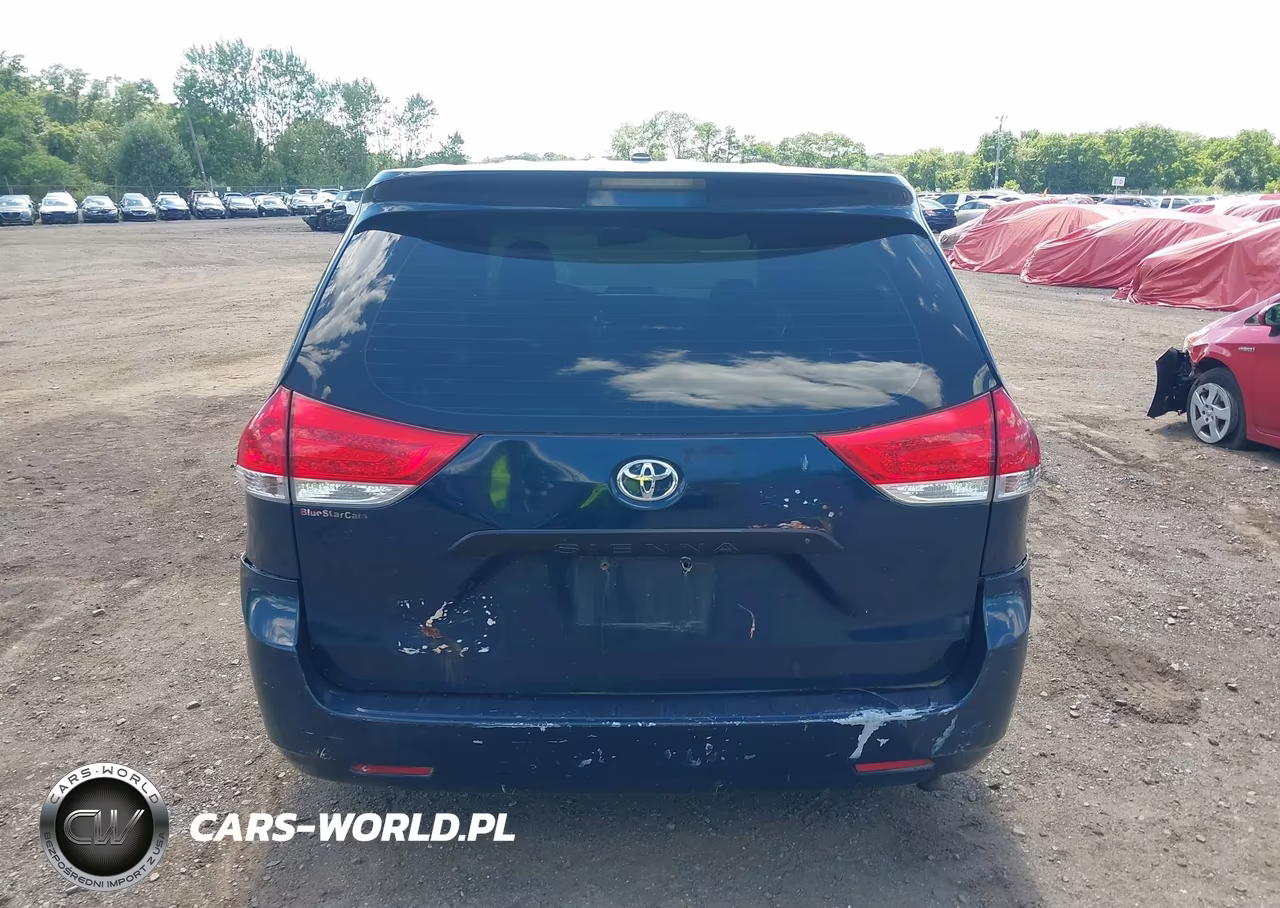 2011 Toyota Sienna VIN:5TDKA3DC7BS007748 - 16