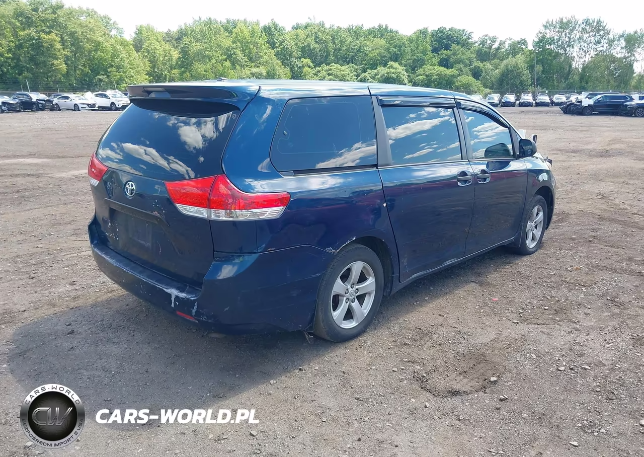 2011 Toyota Sienna VIN:5TDKA3DC7BS007748 - 4