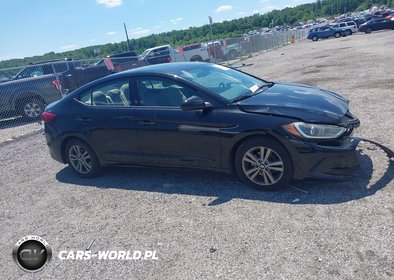 2018 Hyundai Elantra Sel VIN:5NPD84LF5JH269438 - 13