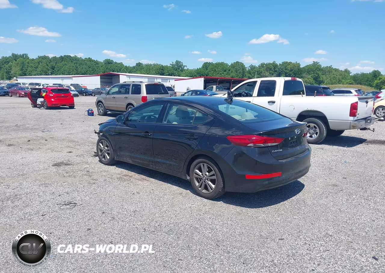 2018 Hyundai Elantra Sel VIN:5NPD84LF5JH269438 - 3