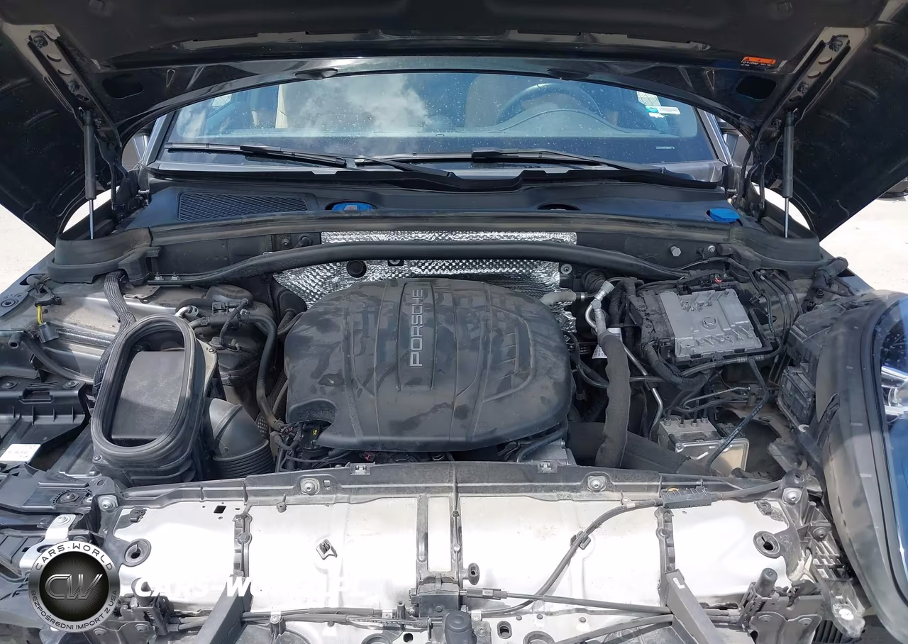 2020 Porsche Macan VIN:WP1AA2A57LLB09774 - 10