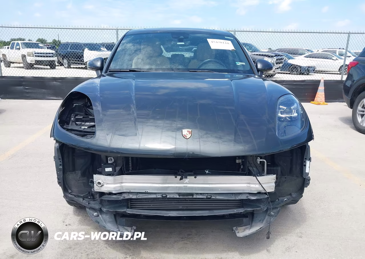 2020 Porsche Macan VIN:WP1AA2A57LLB09774 - 13