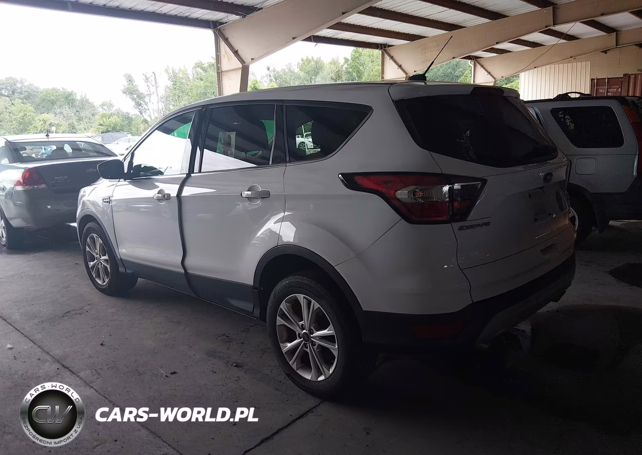 2017 Ford Escape Se VIN:1FMCU0GD6HUB61804 - 3