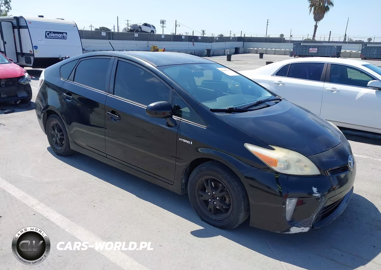 2013 Toyota Prius Three – zdjęcie 1 z 16