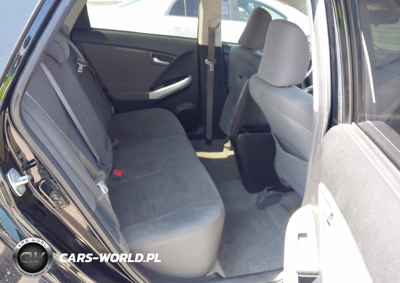 2013 Toyota Prius Three VIN:JTDKN3DU4D5576241 - 8