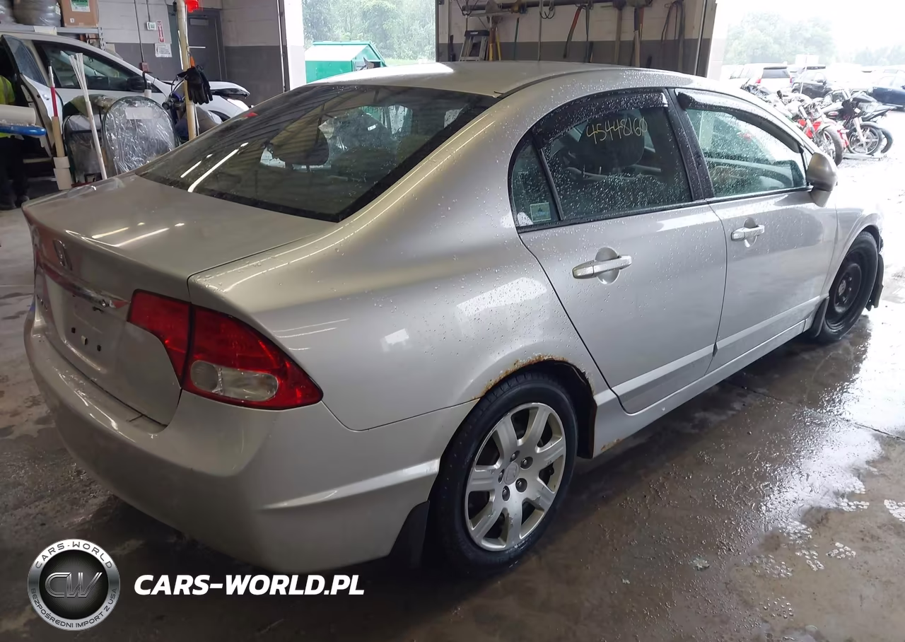 2010 Honda Civic Lx VIN:2HGFA1F57AH319216 - 4