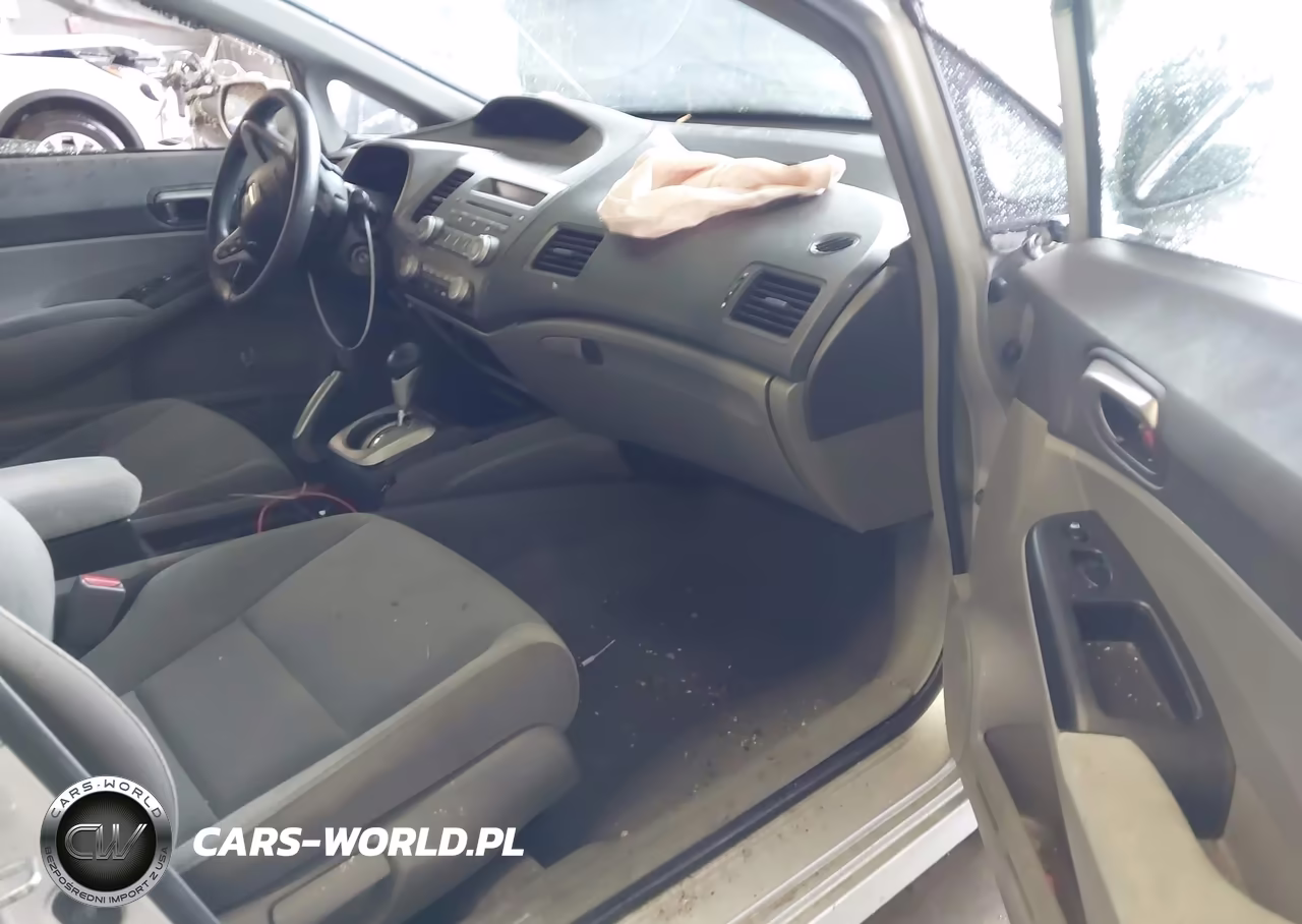 2010 Honda Civic Lx VIN:2HGFA1F57AH319216 - 5