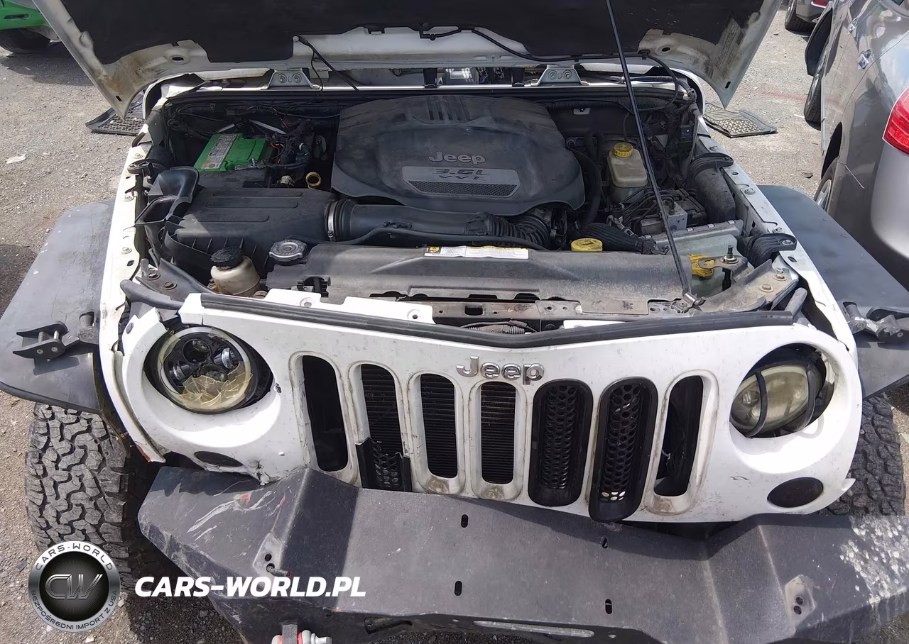 2012 Jeep Wrangler Unlimited Sahara VIN:1C4BJWEG1CL108354 - 10