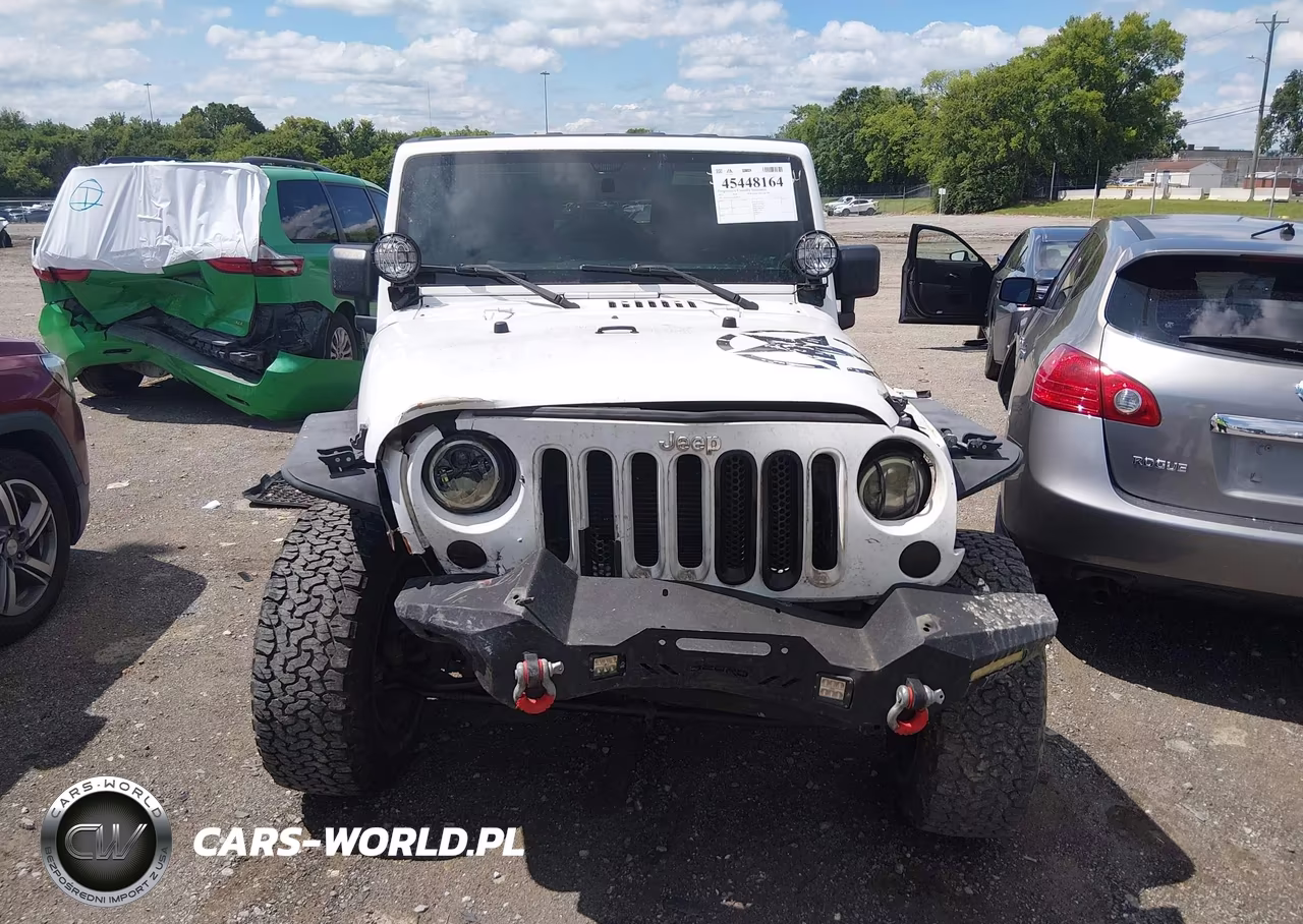 2012 Jeep Wrangler Unlimited Sahara VIN:1C4BJWEG1CL108354 - 12