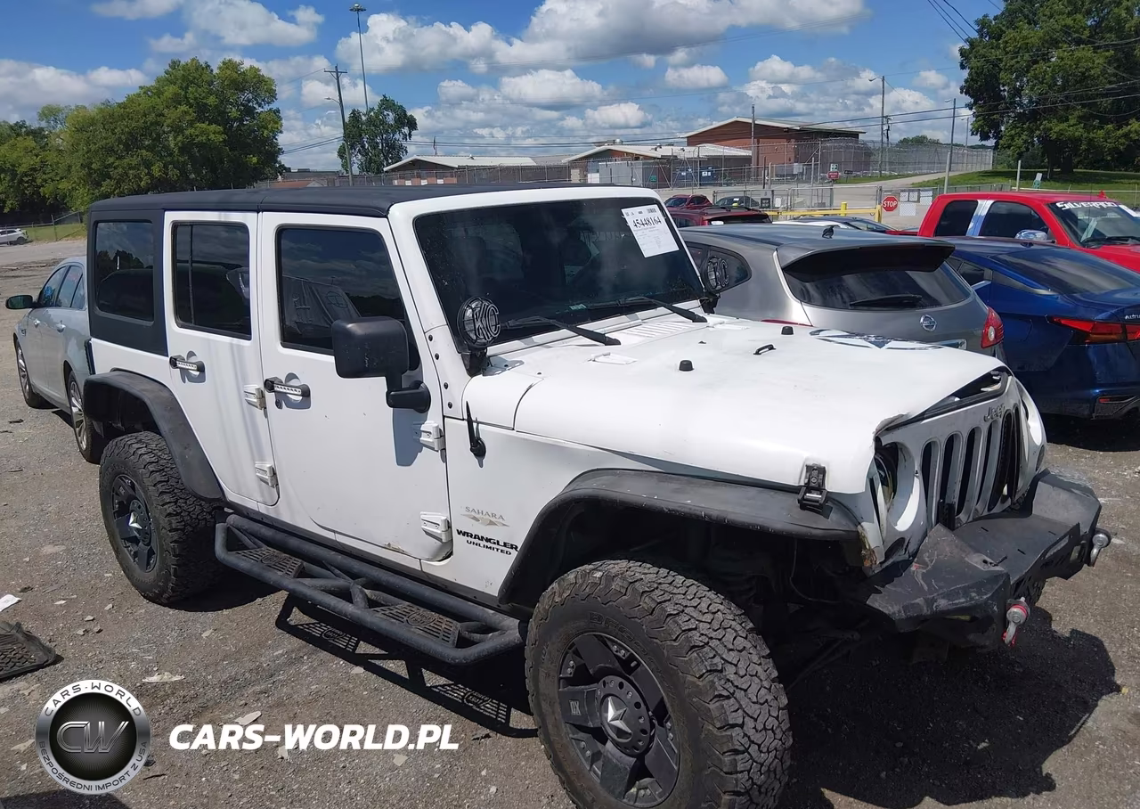 2012 Jeep Wrangler Unlimited Sahara VIN:1C4BJWEG1CL108354 - 13