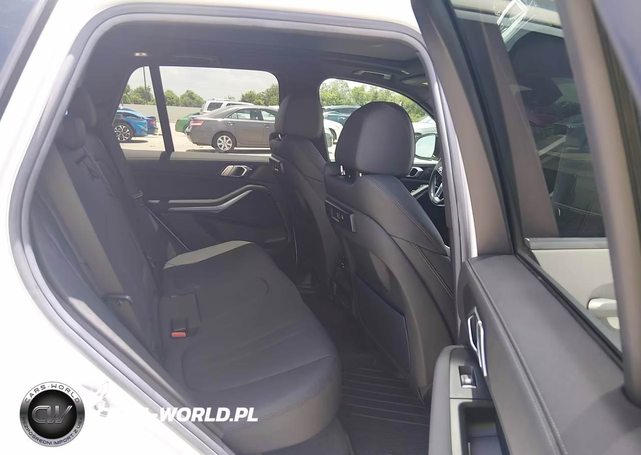 2019 BMW X5 xDrive40I VIN:5UXCR6C59KLL39305 - 8