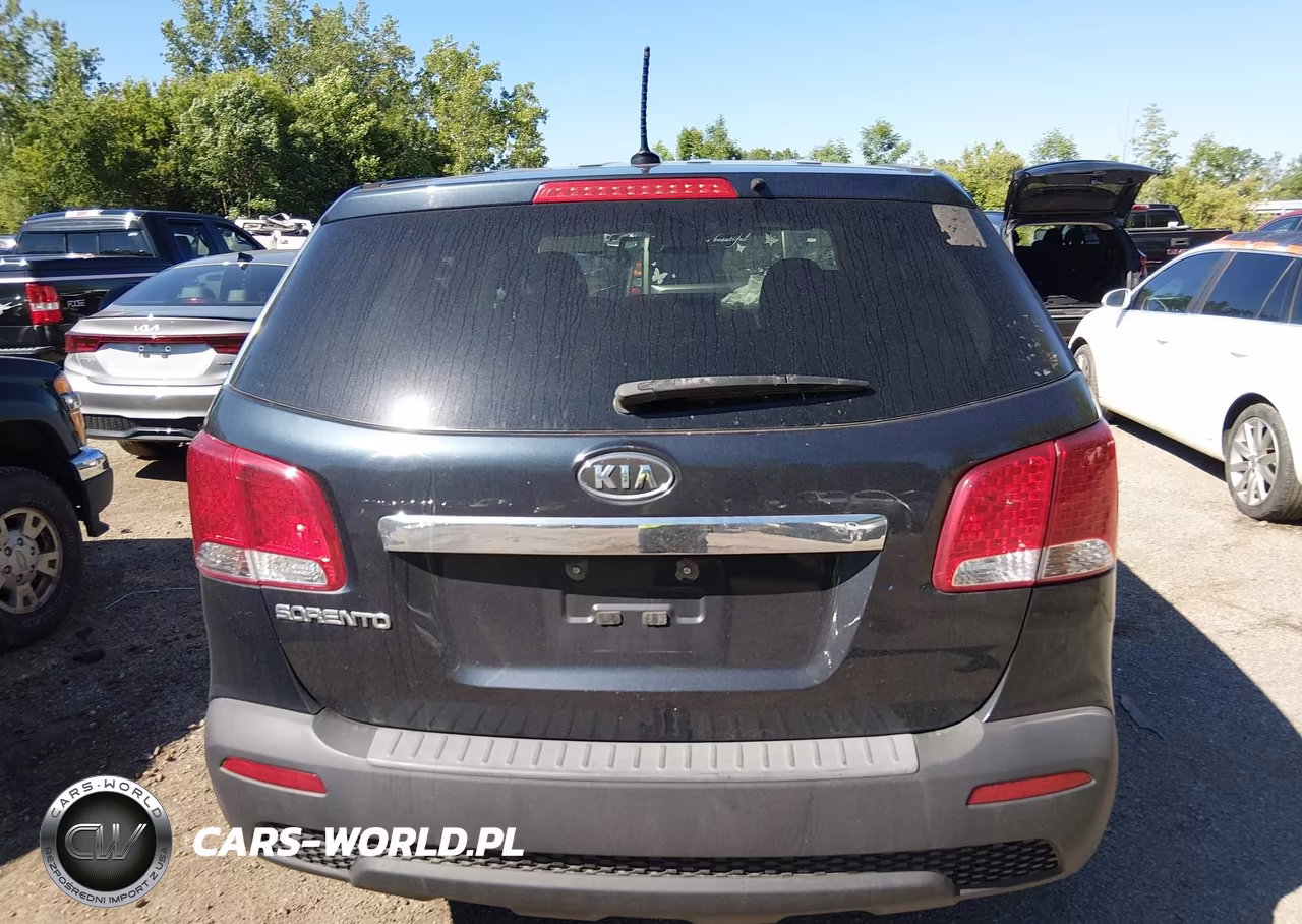 2013 Kia Sorento Lx VIN:5XYKT3A11DG335325 - 17