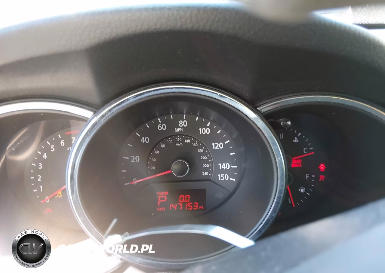 2013 Kia Sorento Lx VIN:5XYKT3A11DG335325 - 7