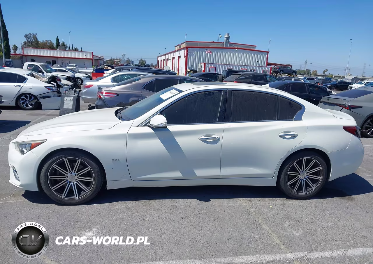 2019 Infiniti Q50 3.0T Luxe VIN:JN1EV7AP7KM512025 - 14