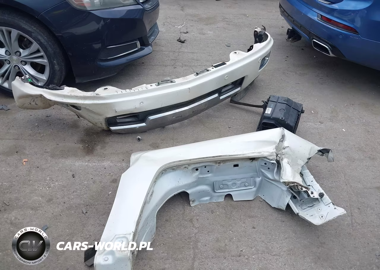 2015 Chevrolet Silverado 1500 High Country VIN:3GCUKTEC5FG188762 - 12