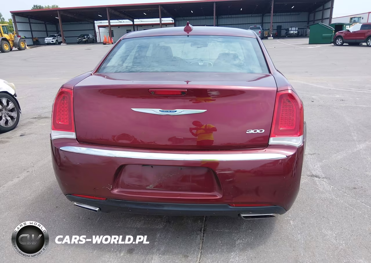 2019 Chrysler 300 Limited VIN:2C3CCAEG1KH555610 - 16