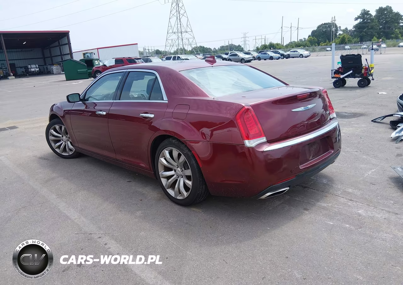 2019 Chrysler 300 Limited VIN:2C3CCAEG1KH555610 - 3