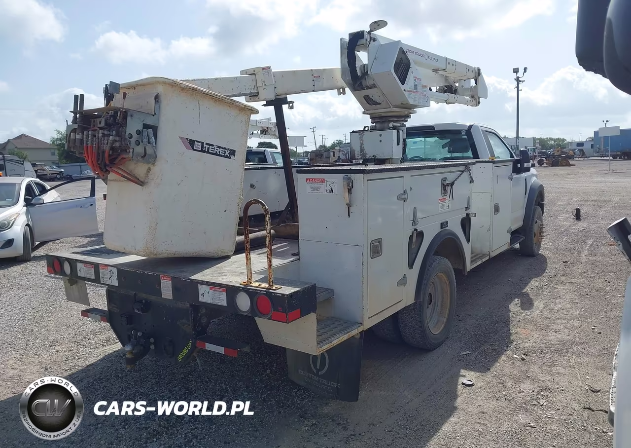 2019 Ford F-550 Chassis Xl-Xlt VIN:1FDUF5HY3KDA18443 - 4