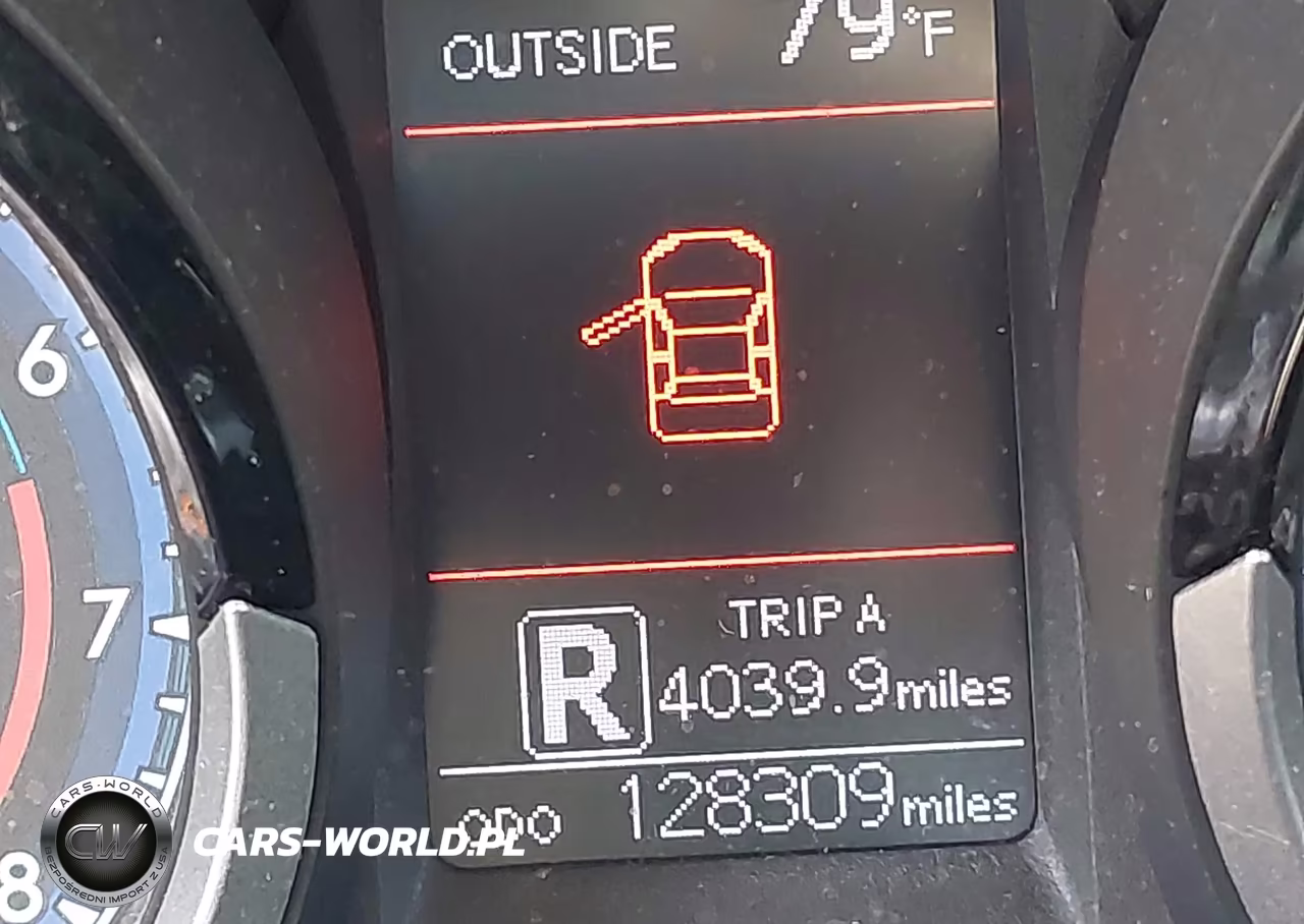 2015 Toyota Corolla S Plus VIN:5YFBURHE8FP333482 - 16