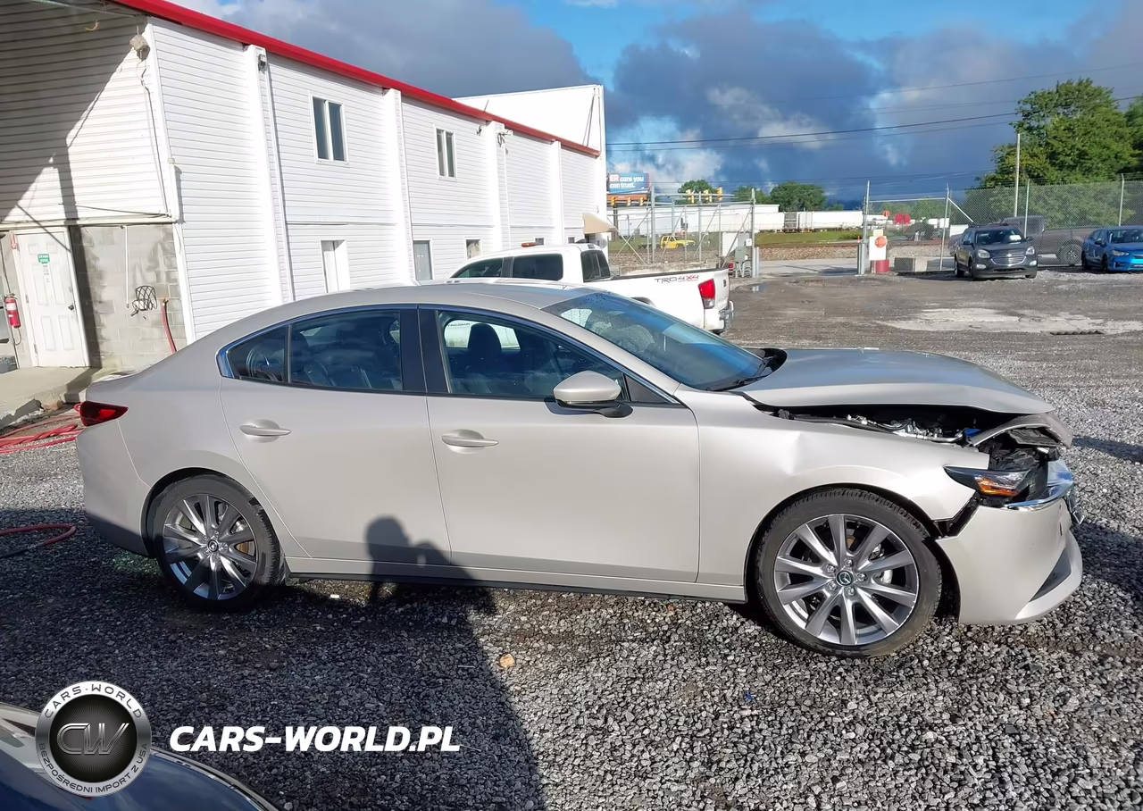 2022 Mazda Mazda3 Select VIN:JM1BPABLXN1502260 - 13