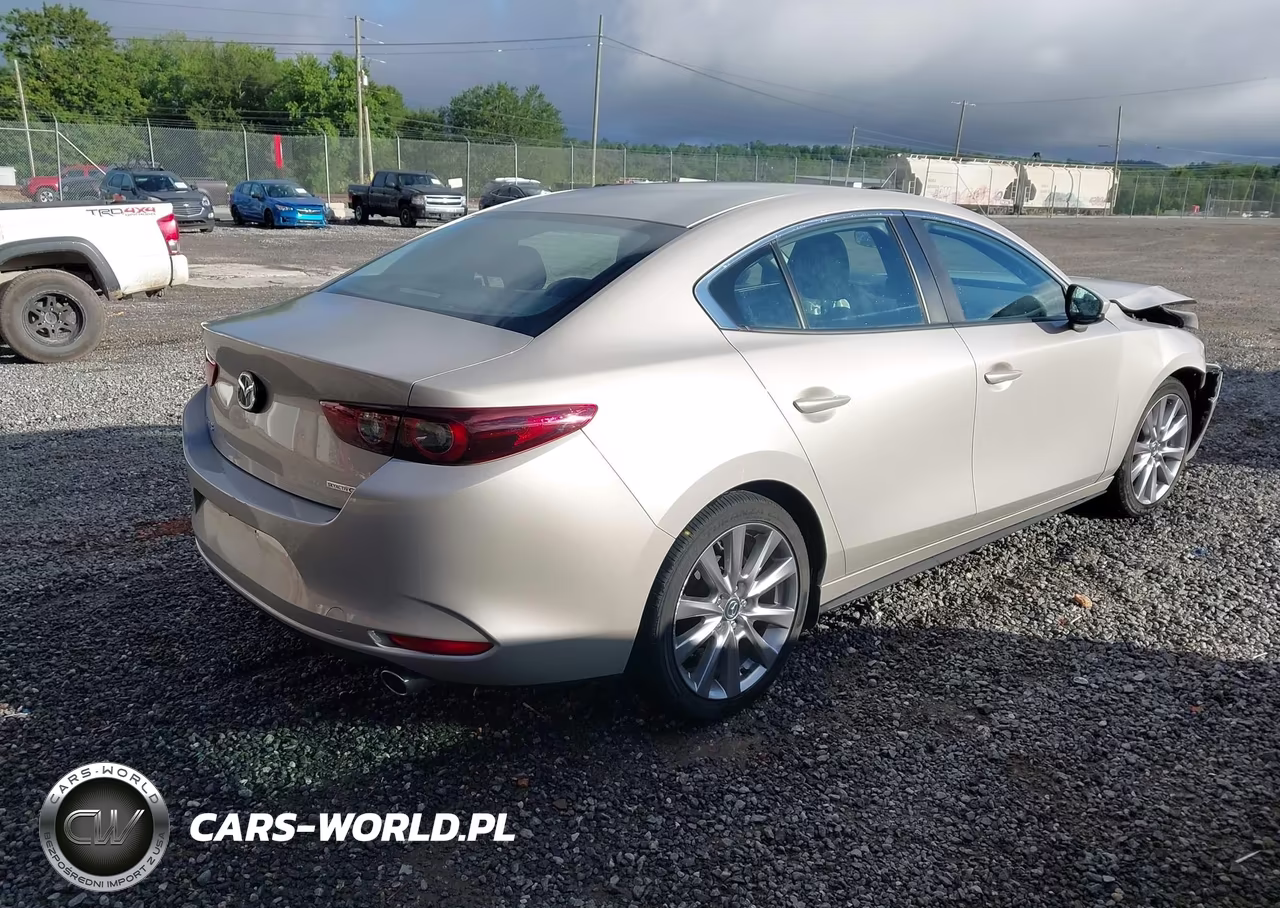2022 Mazda Mazda3 Select VIN:JM1BPABLXN1502260 - 4