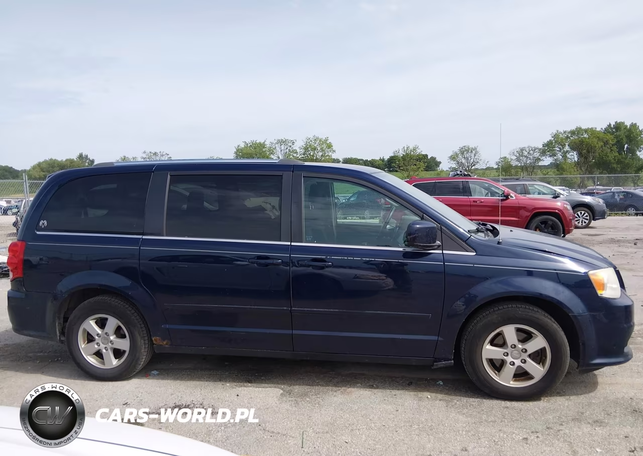 2013 Dodge Grand Caravan Crew VIN:2C4RDGDG0DR549107 - 13