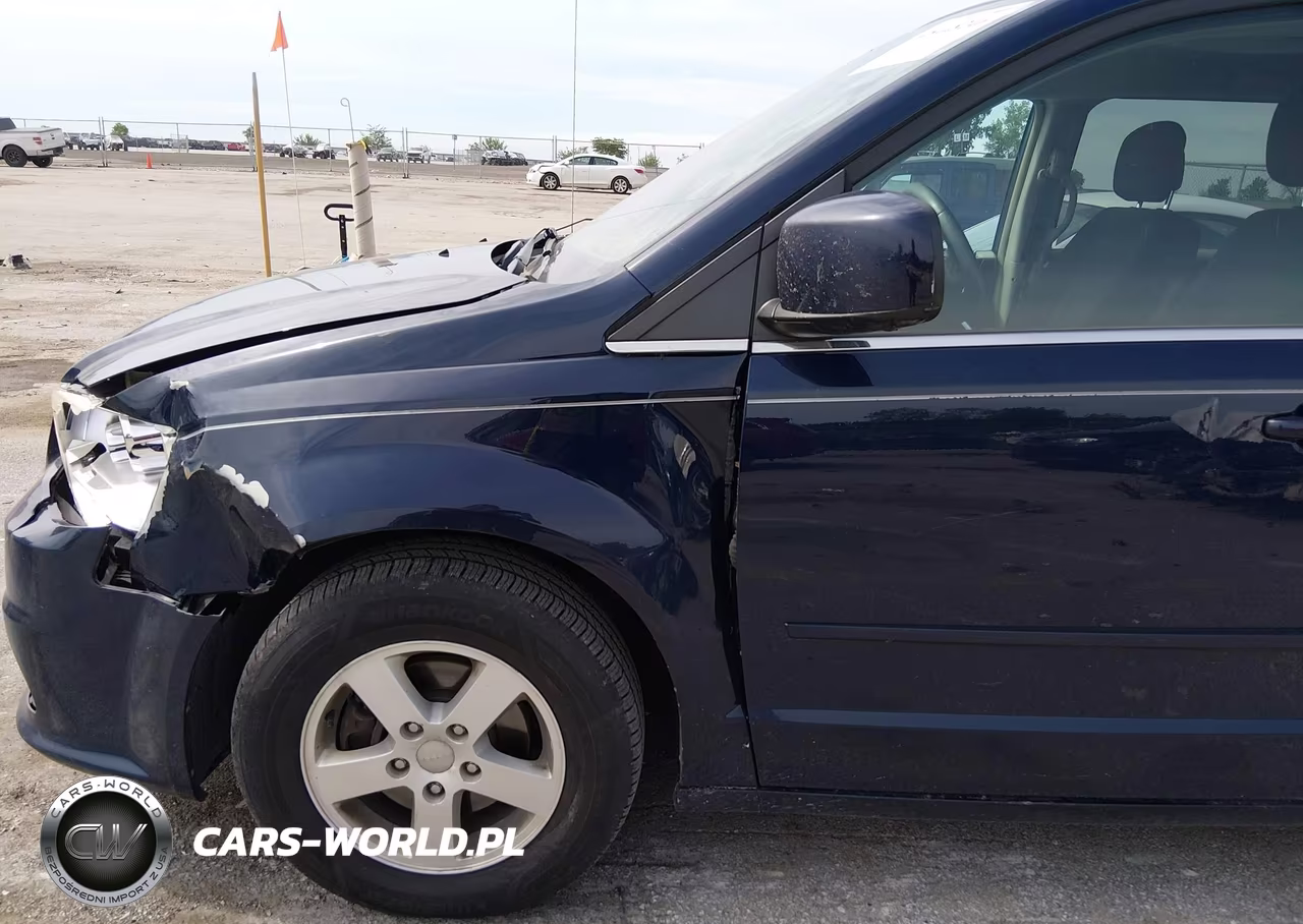 2013 Dodge Grand Caravan Crew VIN:2C4RDGDG0DR549107 - 6