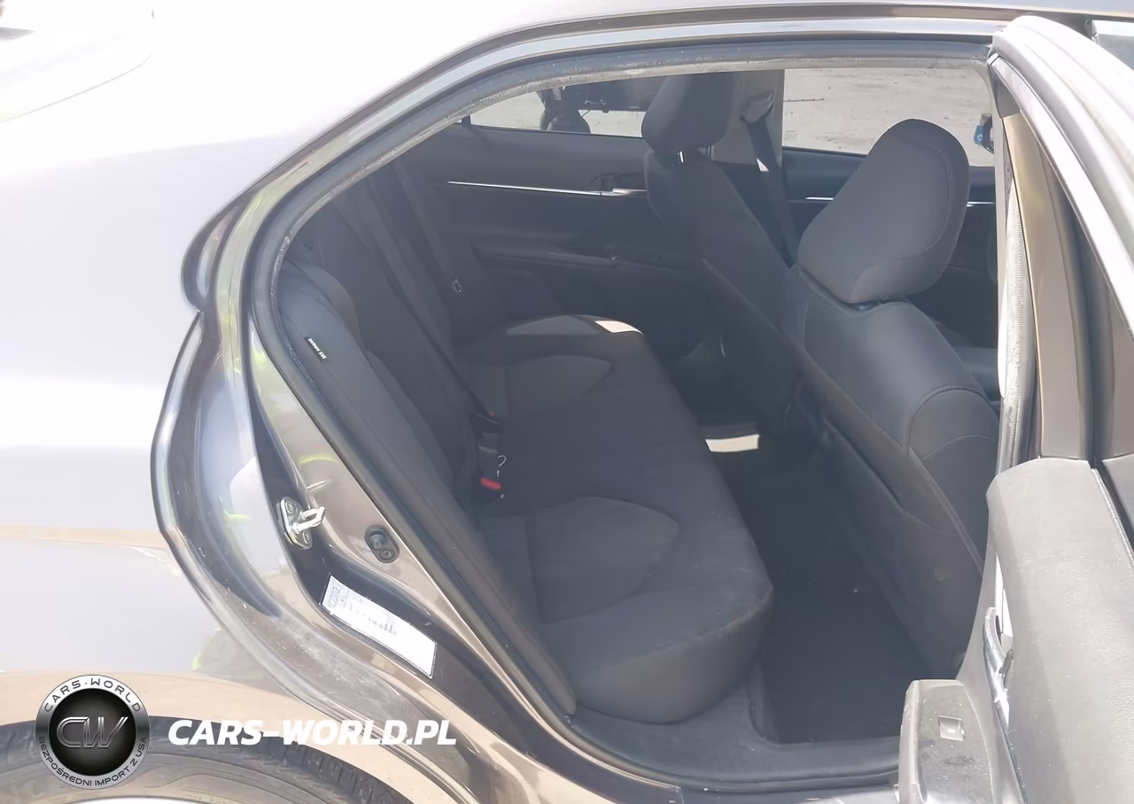 2020 Toyota Camry Le VIN:4T1C11AK6LU939162 - 8