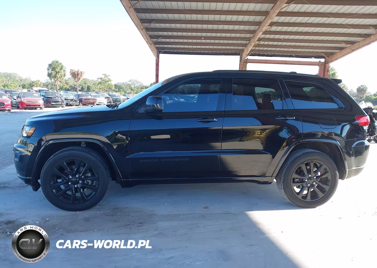 2019 Jeep Grand Cherokee Altitude 4X2 VIN:1C4RJEAG6KC673129 - 14