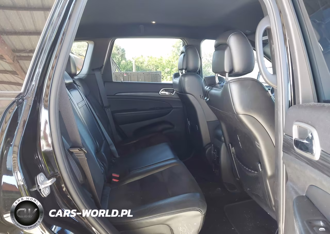 2019 Jeep Grand Cherokee Altitude 4X2 VIN:1C4RJEAG6KC673129 - 8
