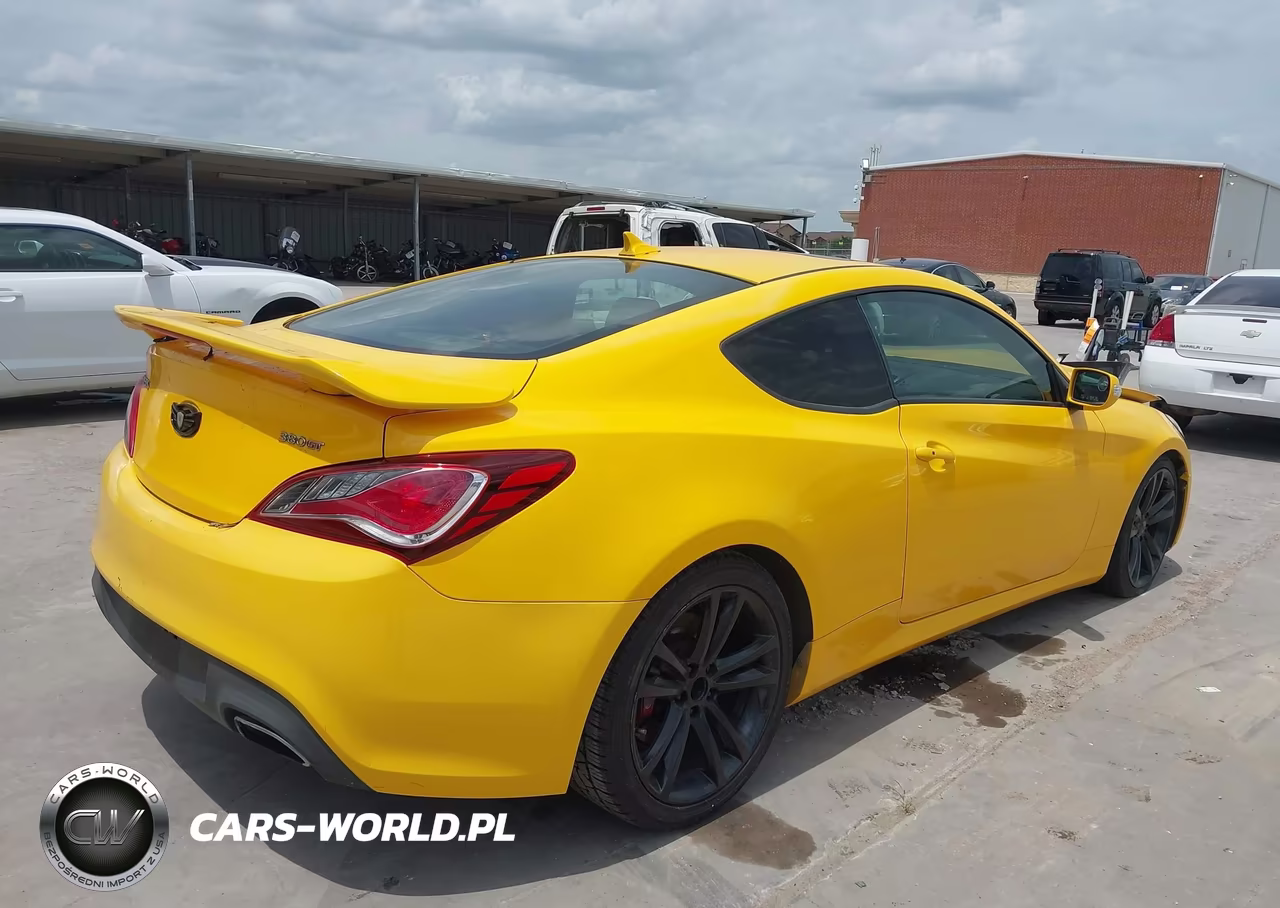 2010 Hyundai Genesis 3.8 Track VIN:KMHHU6KH1AU040249 - 4