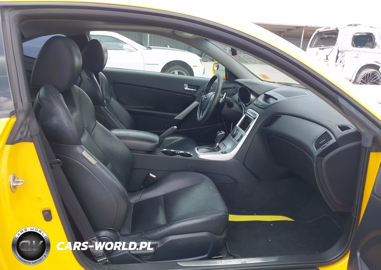 2010 Hyundai Genesis 3.8 Track VIN:KMHHU6KH1AU040249 - 5