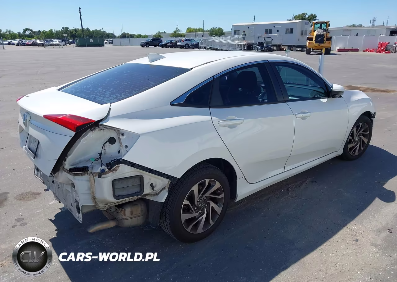2018 Honda Civic Ex VIN:19XFC2F79JE000511 - 4