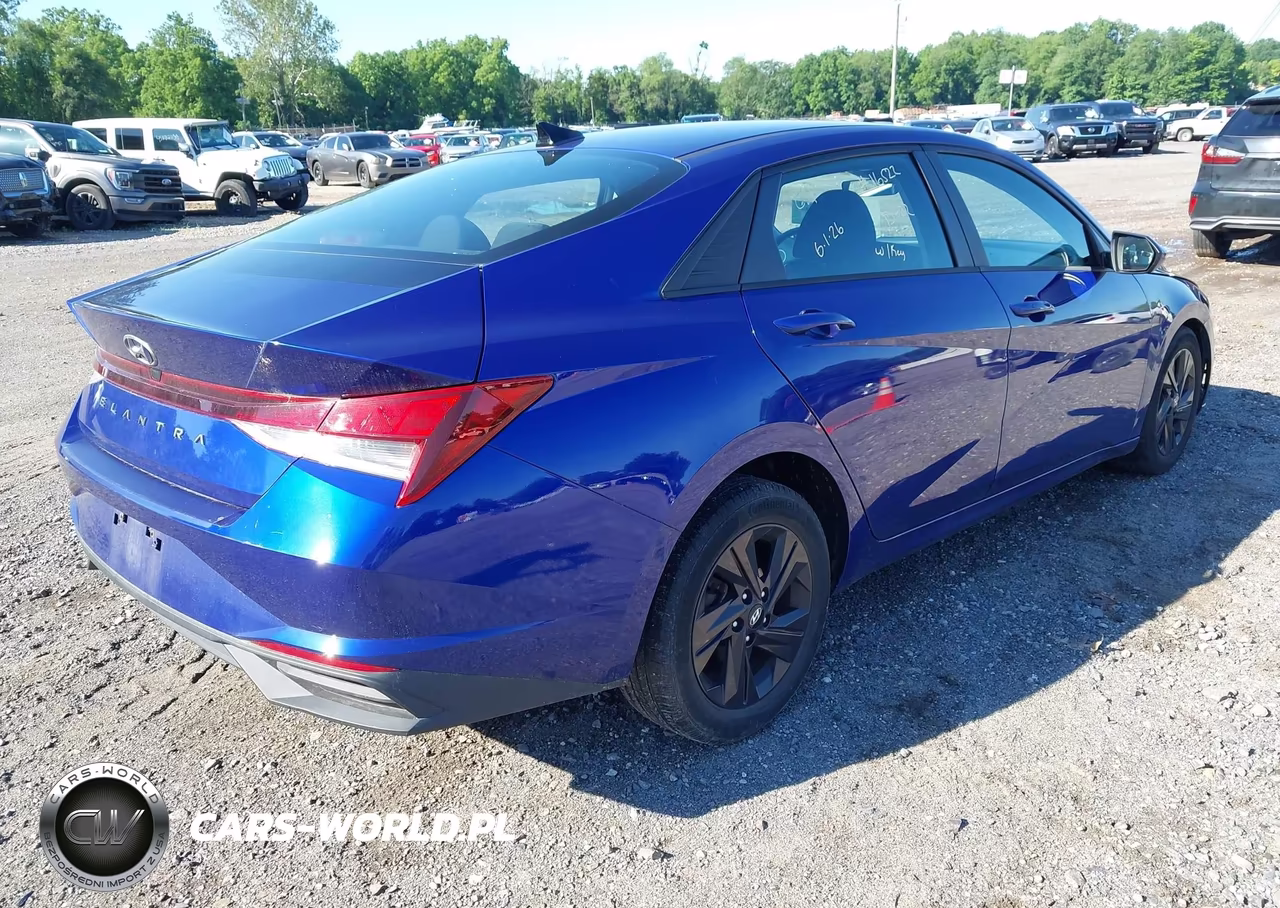 2021 Hyundai Elantra Sel VIN:KMHLS4AG8MU189937 - 4